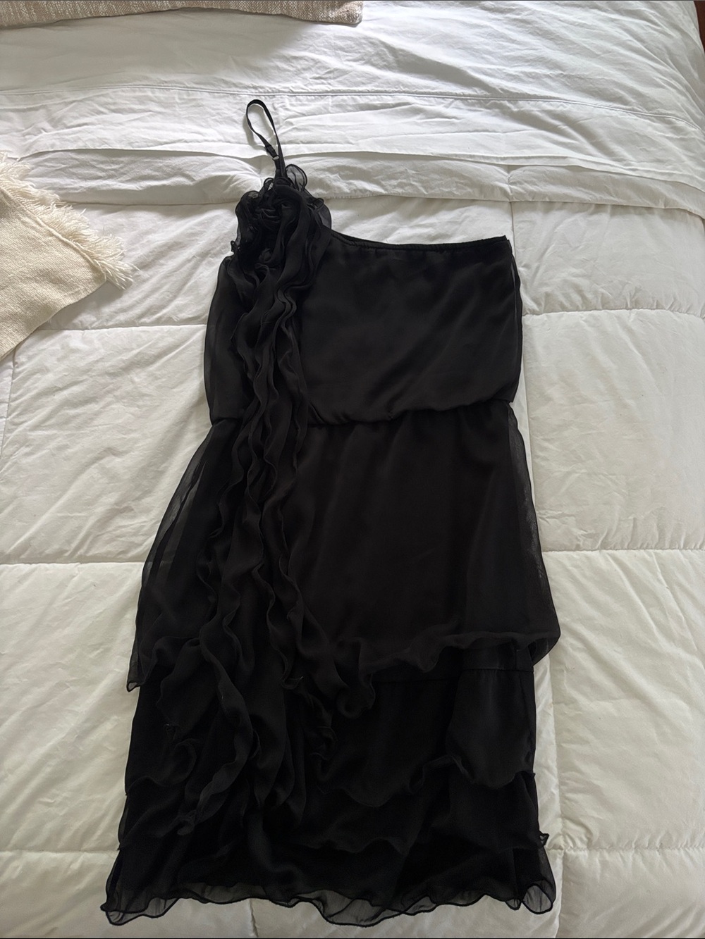 Vero Moda Black One-Shoulder Ruffle Chiffon Dress